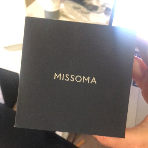 MISSOMA Shield necklace - Picture 5 of 5